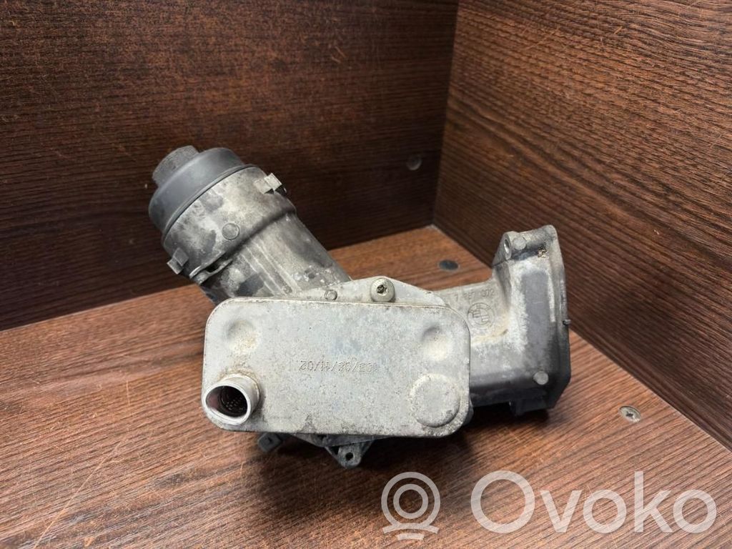 BMW 3 E46 Oil filter mounting bracket 