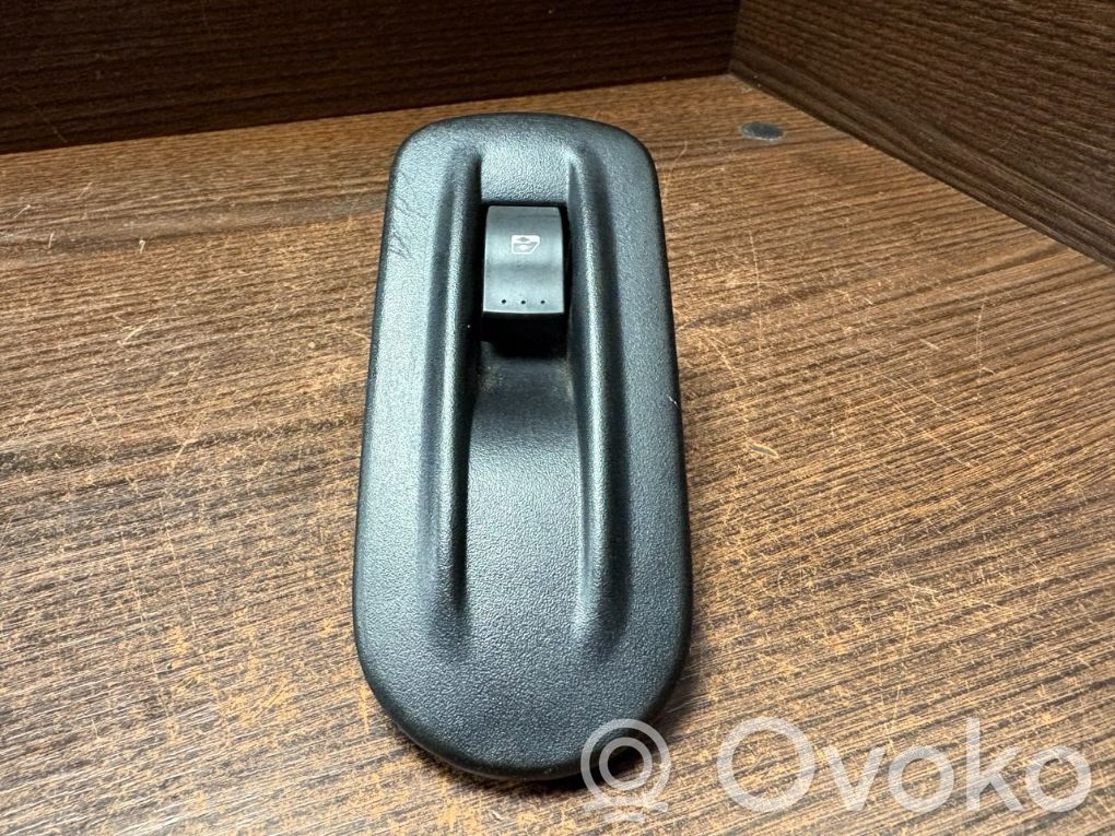 Renault Master II Electric window control switch 