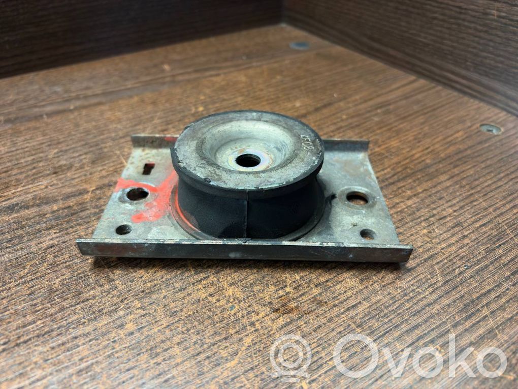 Renault Master II Engine mount bracket 