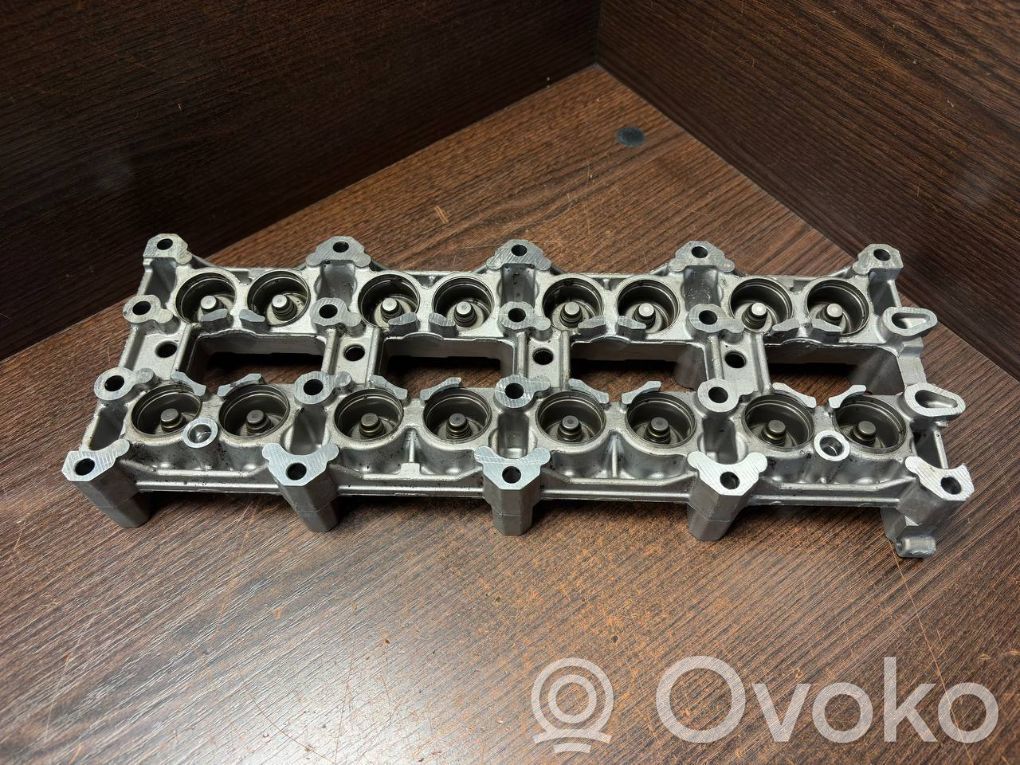 Mercedes-Benz Sprinter W901 W902 W903 W904 Other cylinder head part 