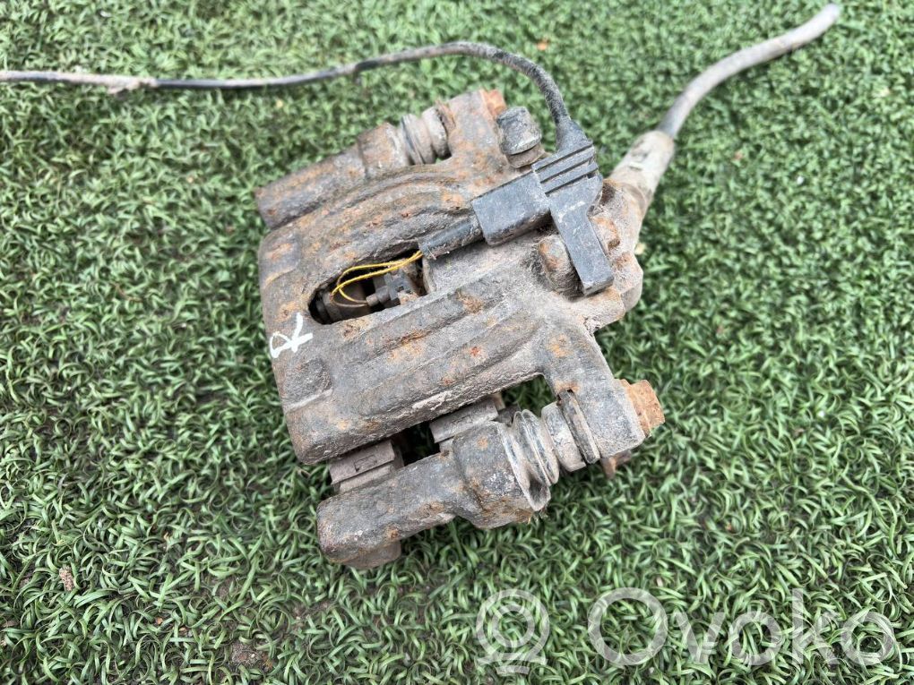 Mercedes-Benz Vito Viano W639 Caliper del freno trasero 