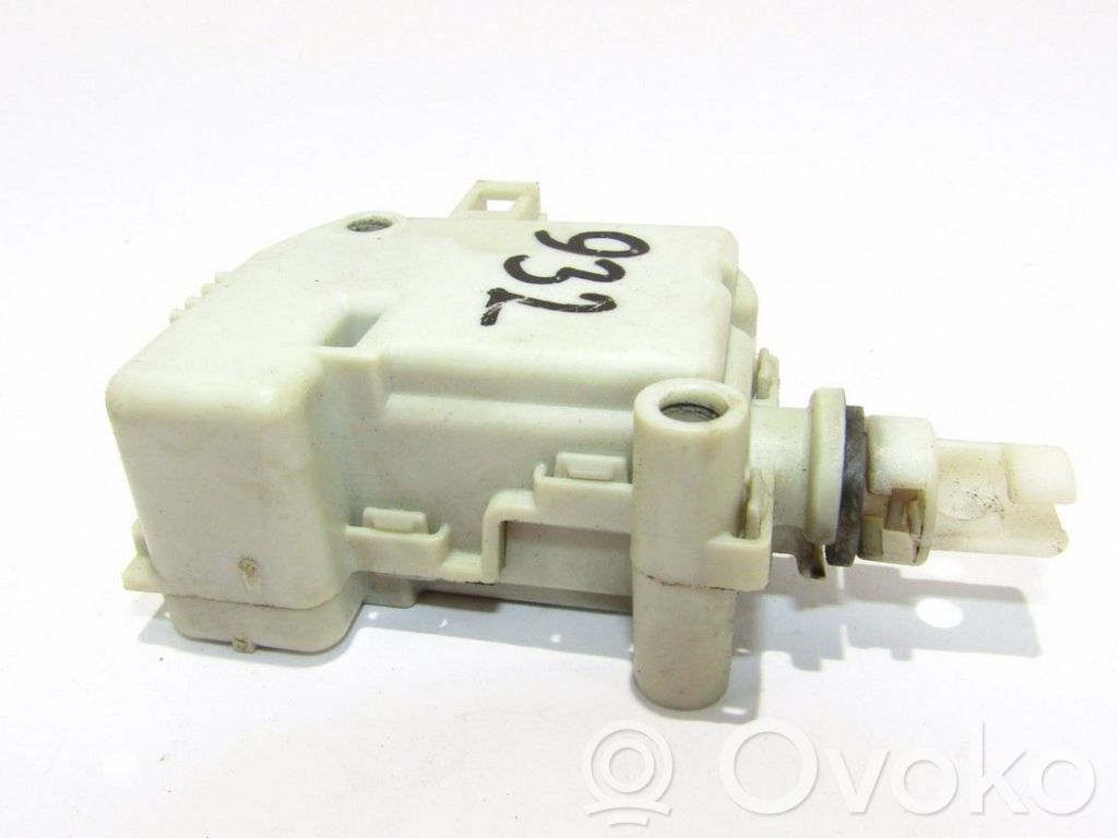 Central locking motor   4B0862153,3B0959781