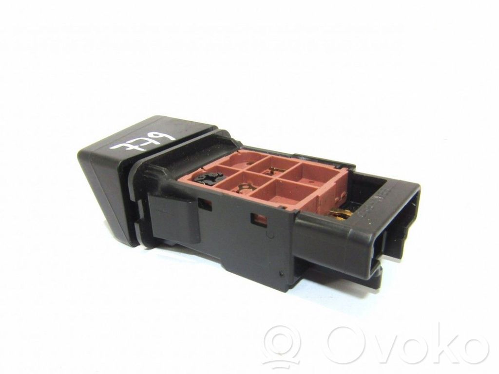 Hazard light switch   15A468