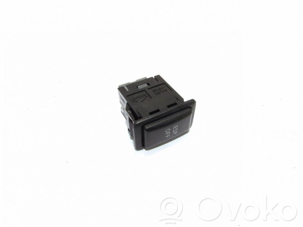 ESP (stability program) switch   2Z18Z