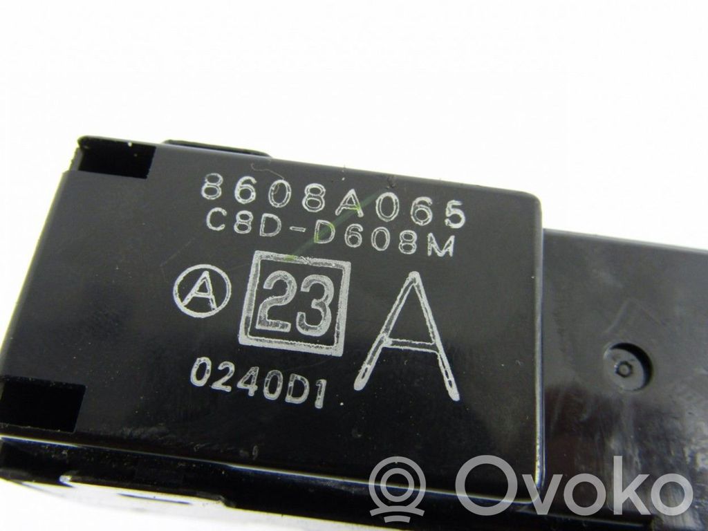 Mitsubishi Lancer X Interruptor del elevalunas eléctrico 