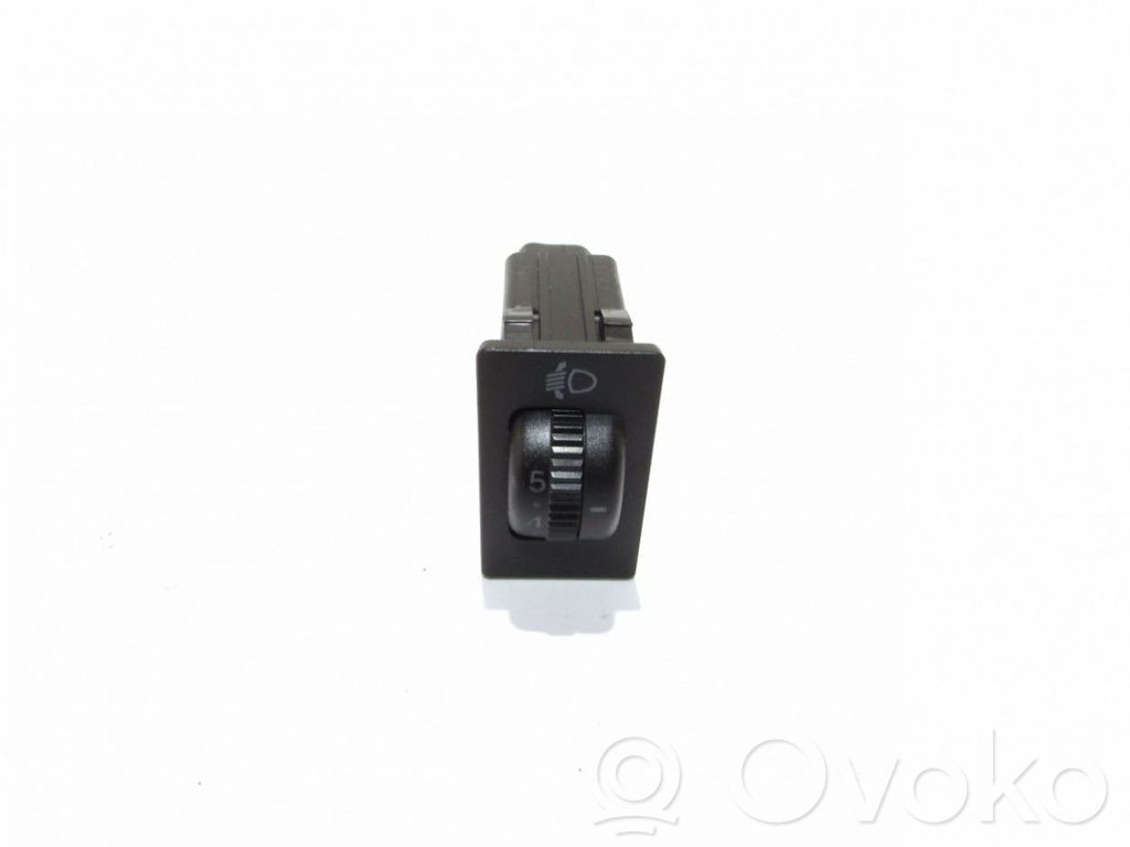 Headlight level height control switch   37139,8415202021