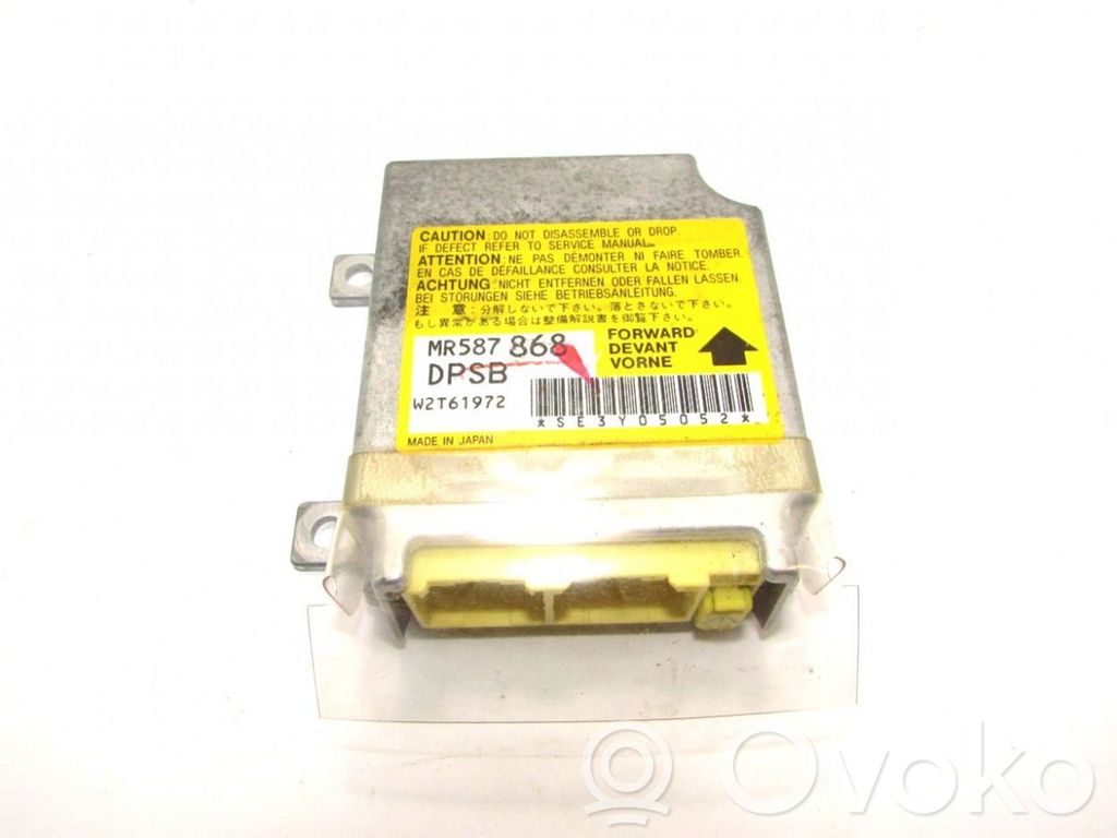 Airbag control unit/module   MR587868,DPSB,W2T61972