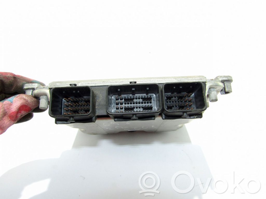 Engine control unit/module   BOSCH,0281010765,9644199680