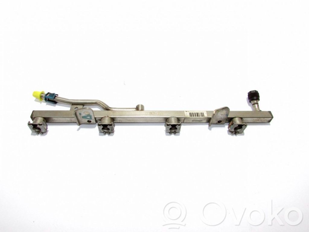 Opel Zafira B Fuel main line pipe 
