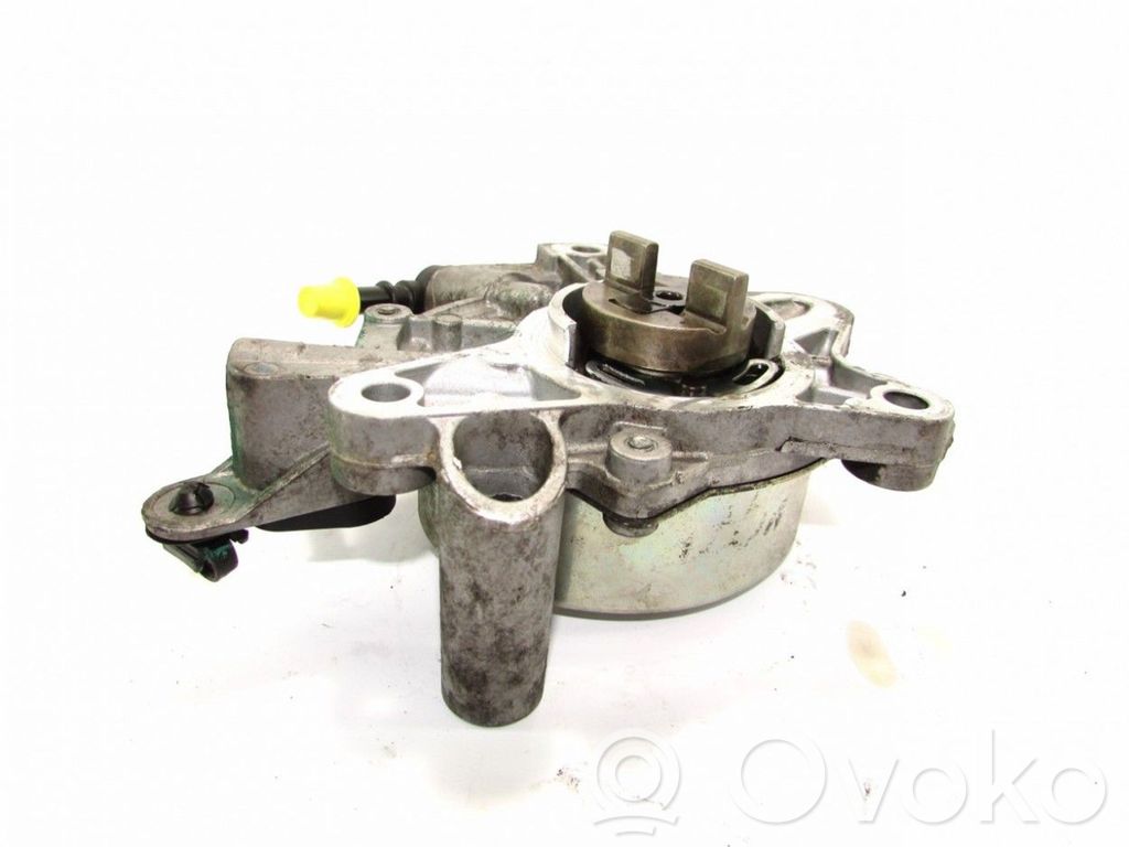 Vacuum pump   7021390500