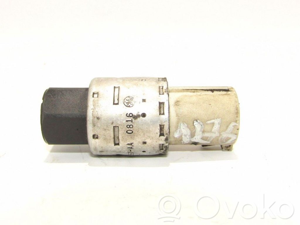 Oil pressure sensor   95BW19E561AA