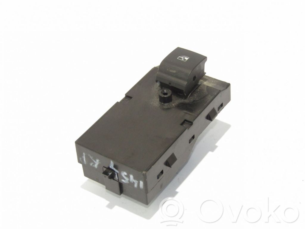 Chevrolet Orlando Electric window control switch 