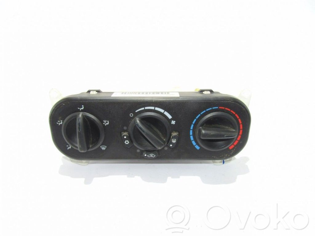 Jeep Patriot Climate control unit 