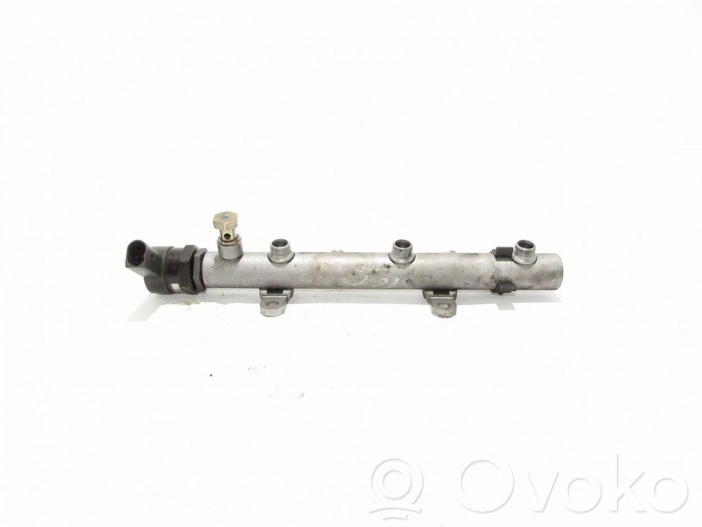 Volkswagen Touareg I Fuel main line pipe 