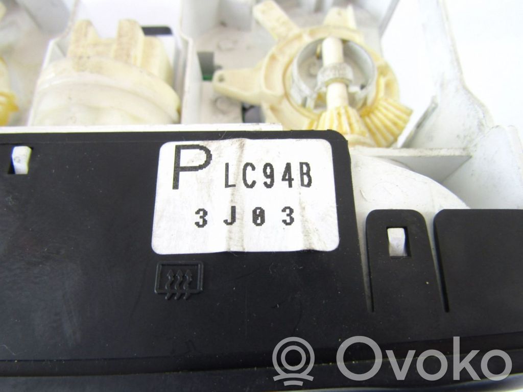 Mazda MPV Climate control unit 