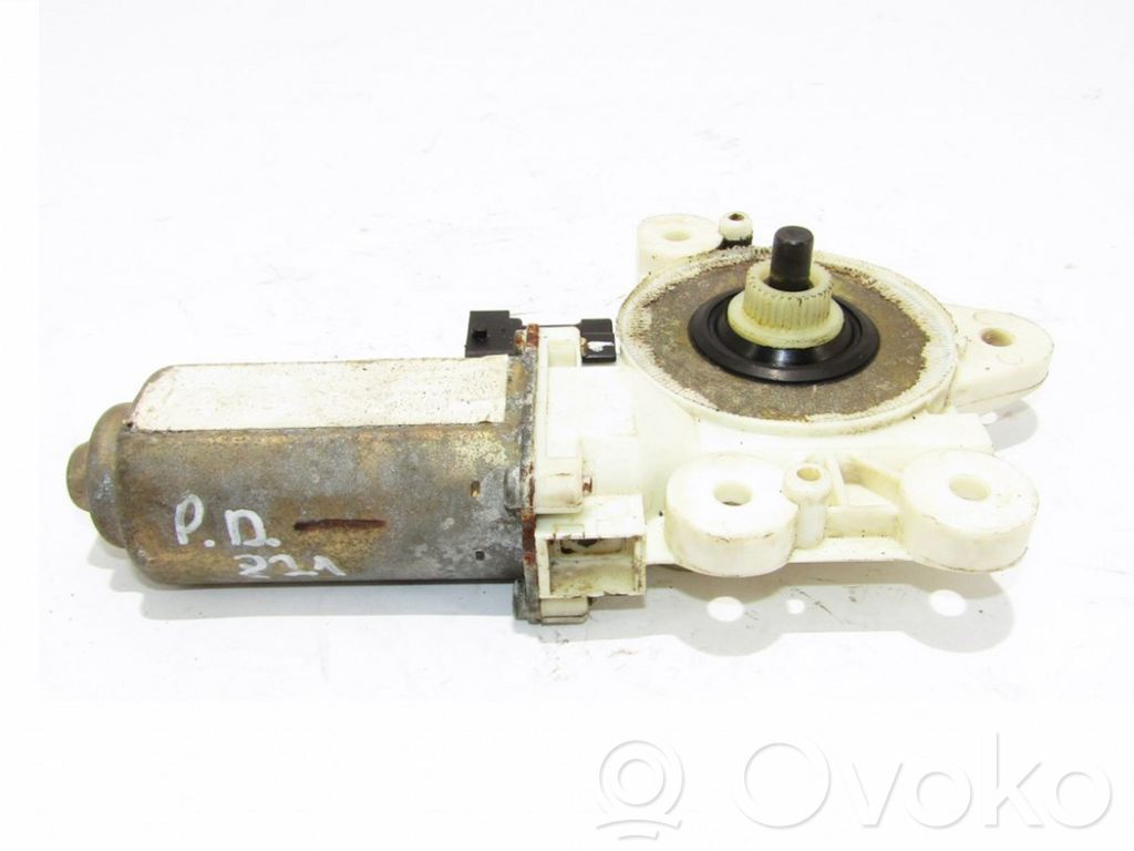 Saab 9-3 Ver1 Varikliukas priekinio langų pakėlėjo 