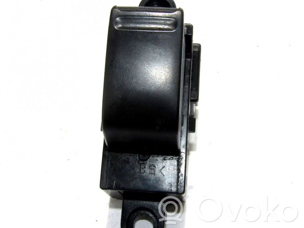 Nissan Primera Electric window control switch 