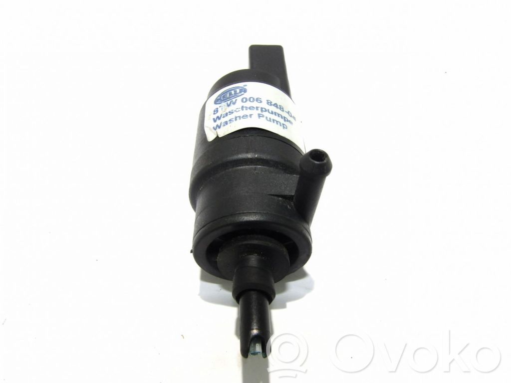 Mercedes-Benz E W210 Windscreen/windshield washer pump 