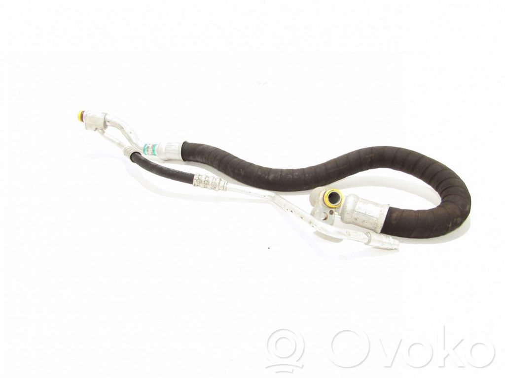 BMW 3 E90 E91 Ilmastointilaitteen putki (A/C) 