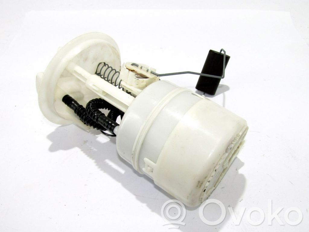 Bomba interna de combustible   17040AX000HD