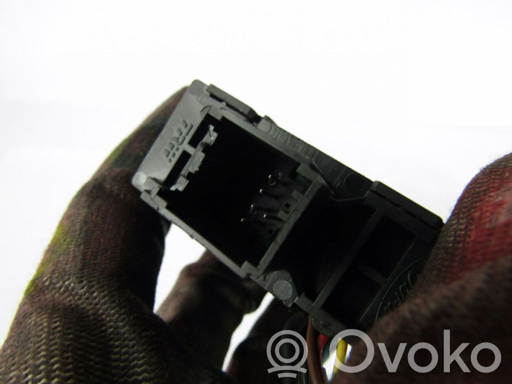Windscreen/window heater switch   6S6T18C621BA