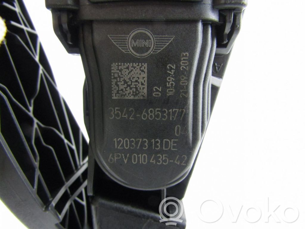 Akceleratoriaus pedalas   35426853177,12037313DE,6PV01043542