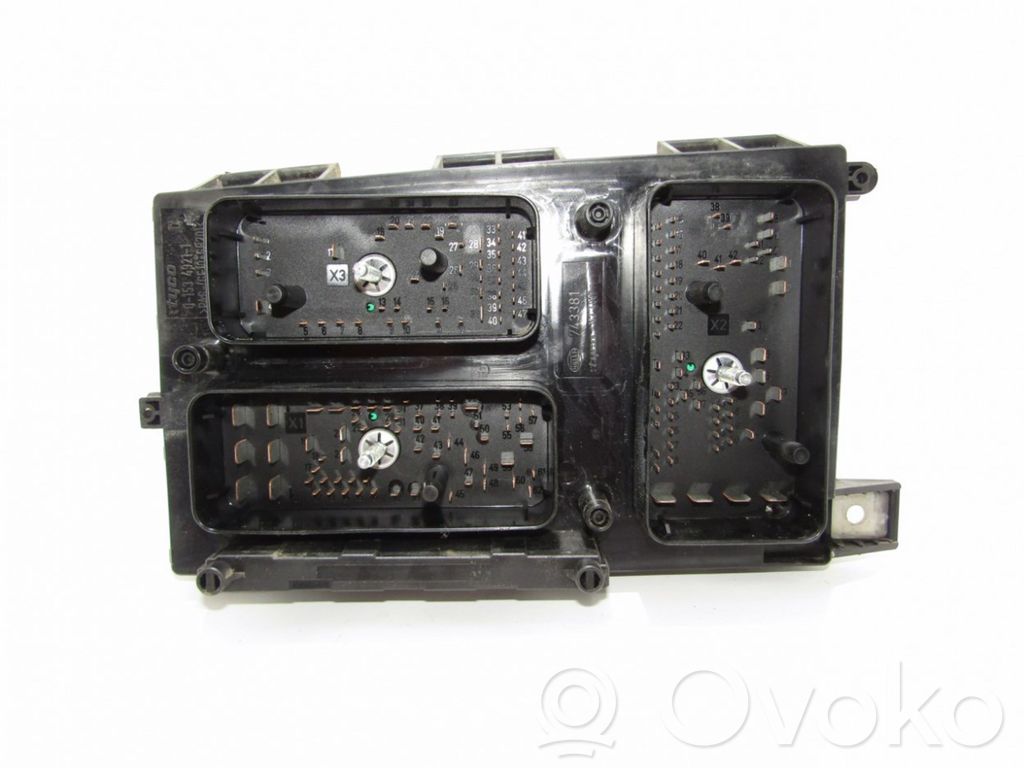Opel Astra H Módulo de fusible 
