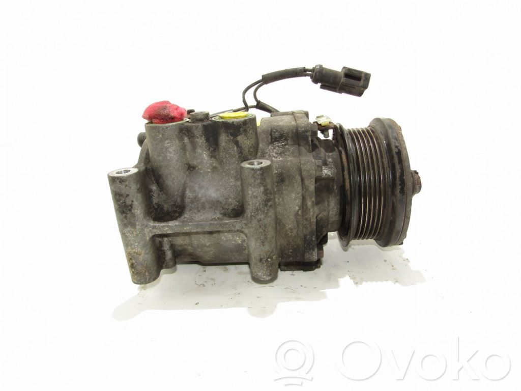Ilmastointilaitteen kompressorin pumppu (A/C)   RFXS4H190647AB