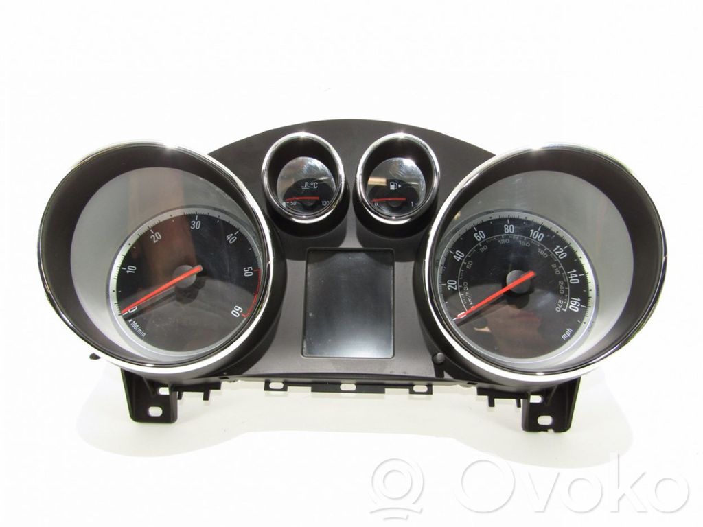 Geschwindigkeitsmesser Cockpit   600775881,769317420U