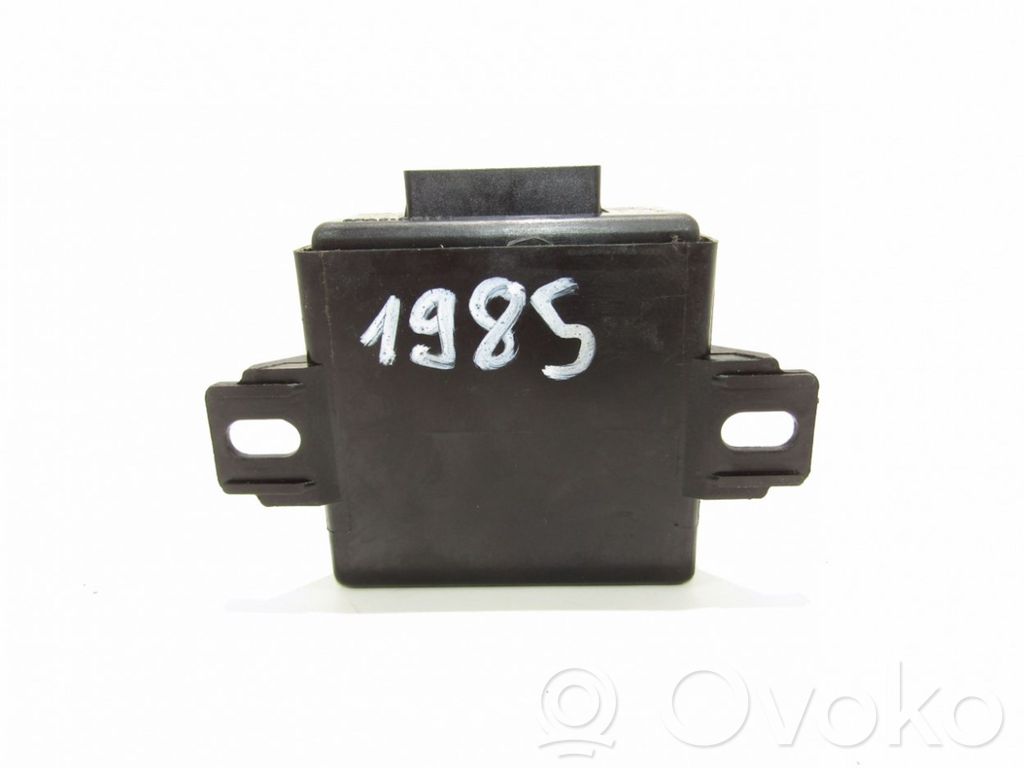 Audi A4 S4 B5 8D Relais Tagfahrlicht 