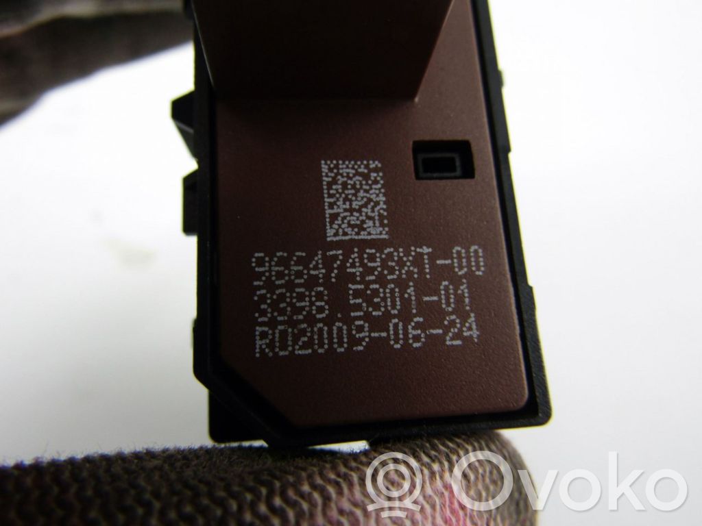 Peugeot 3008 I Multifunctional control switch/knob 