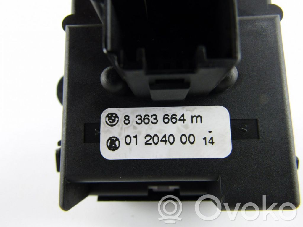 Wiper switch   8363664M
