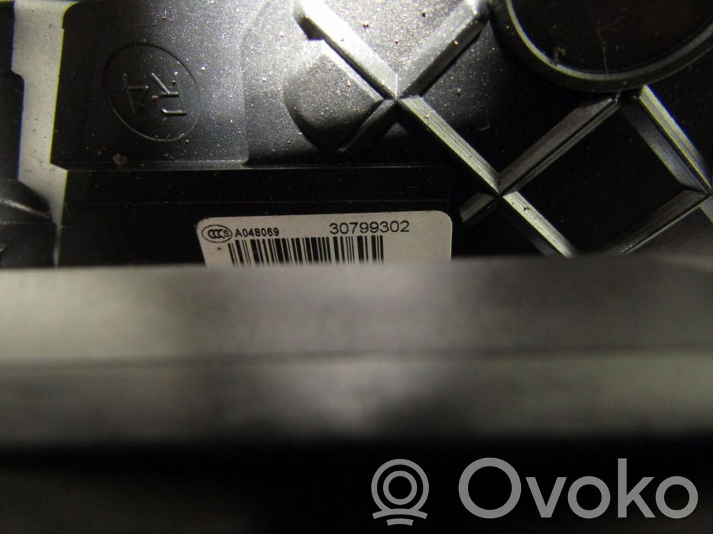 Serrure de porte avant   30799302
