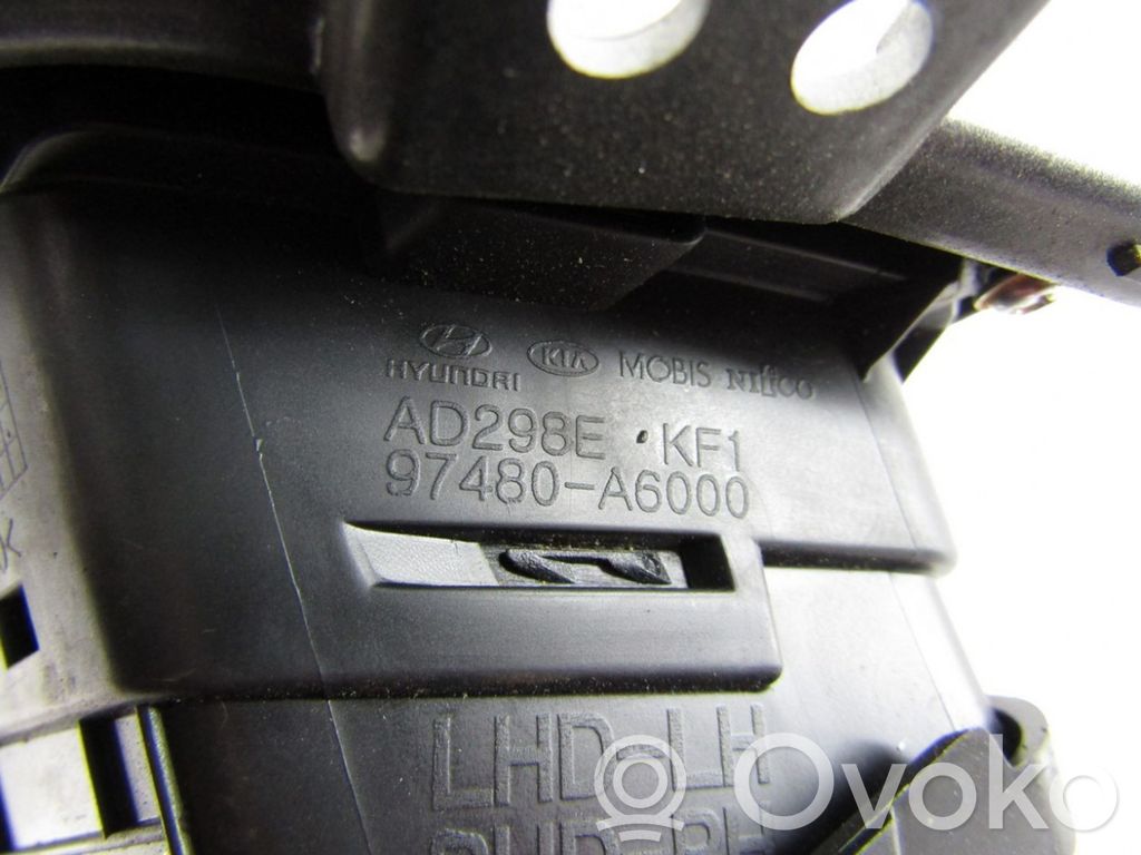 Hyundai i30 Rejilla de ventilación central del panel 