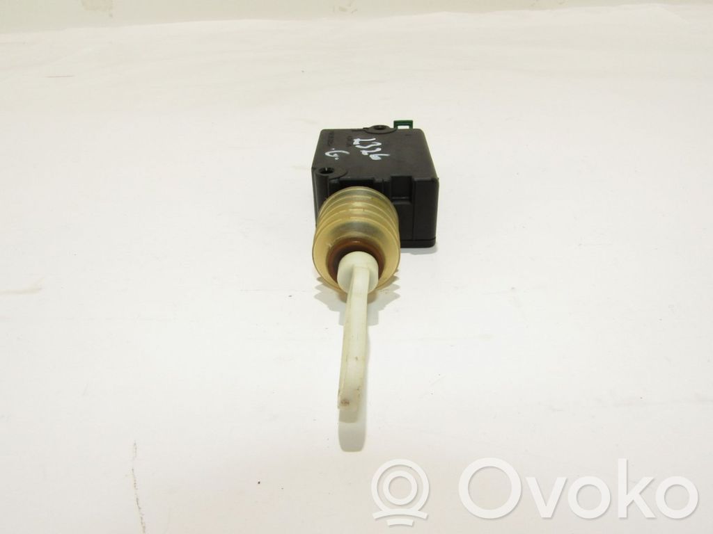 Motorino della chiusura centralizzata   4B9962115