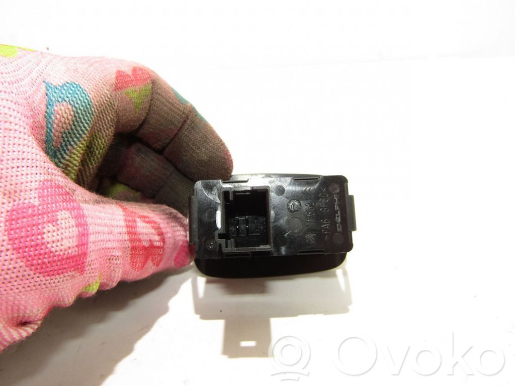 Interruptor del elevalunas eléctrico   96639378ZD