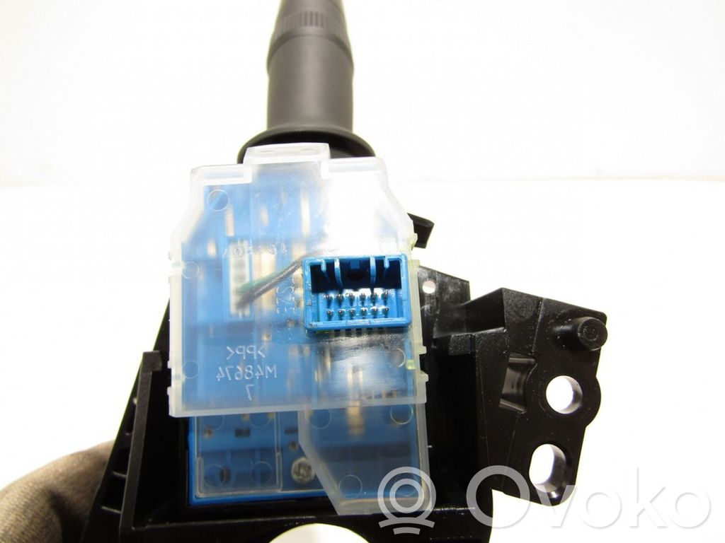 Multifunctional control switch/knob   M55860