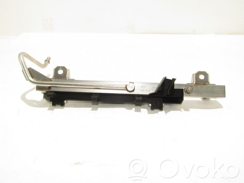 BMW 3 E90 E91 Fuel main line pipe 
