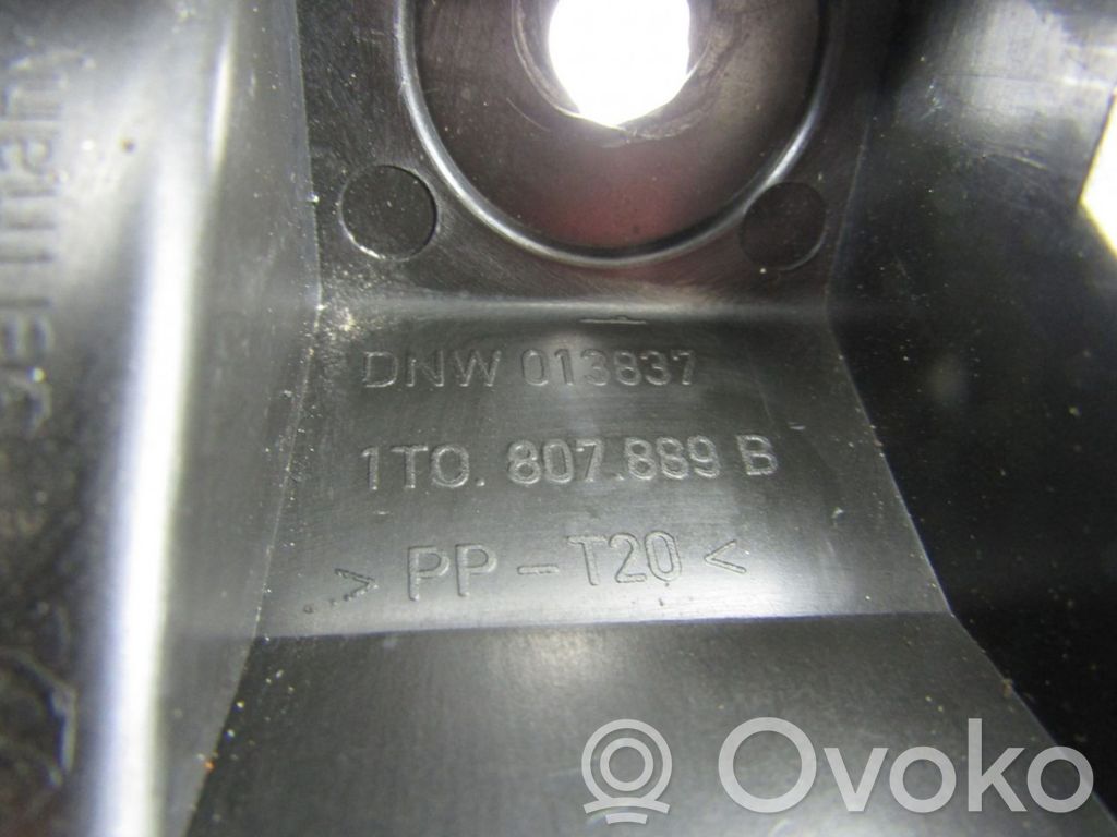 Soporte del parachoques delantero   1T0807889B
