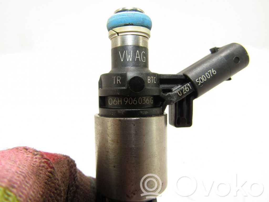 Inyector de combustible   06H906036G