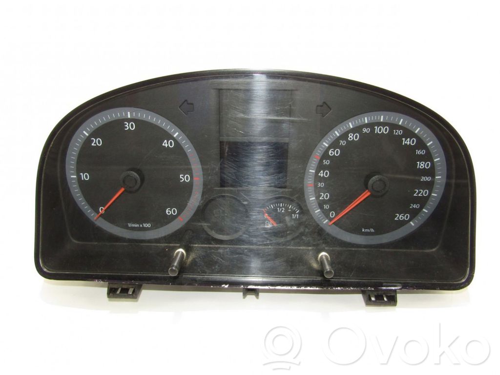 Volkswagen Caddy Speedometer (instrument cluster) 
