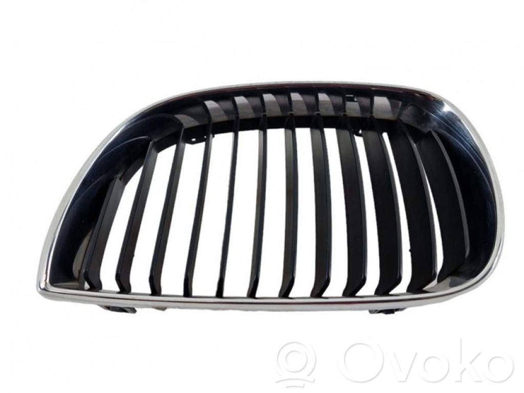 Front grill   71286139