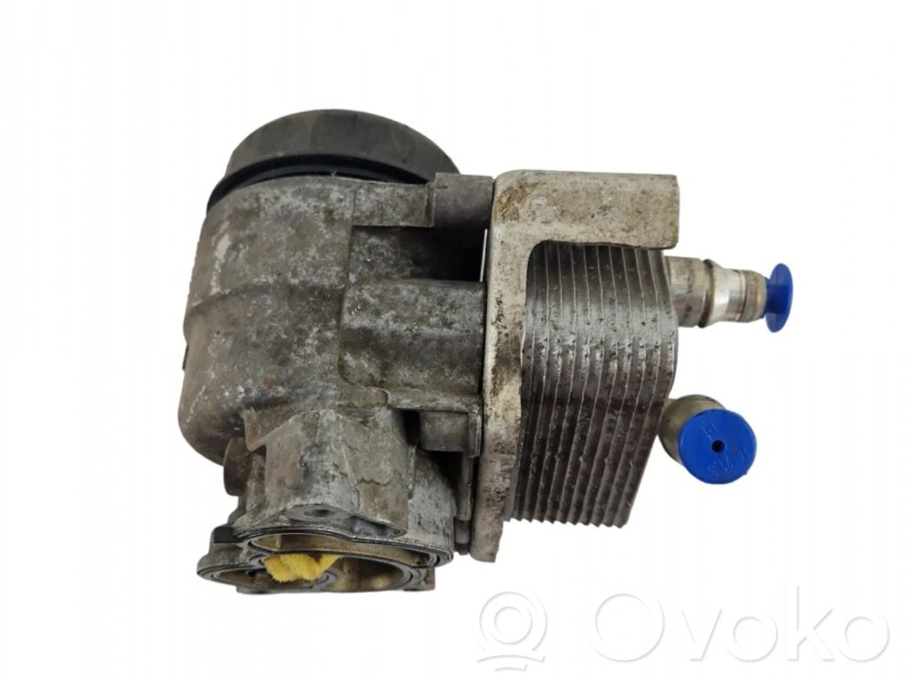 BMW 1 E81 E87 Oil filter mounting bracket 