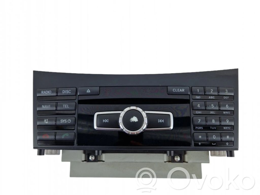 Panel / Radioodtwarzacz CD/DVD/GPS   A2129008524