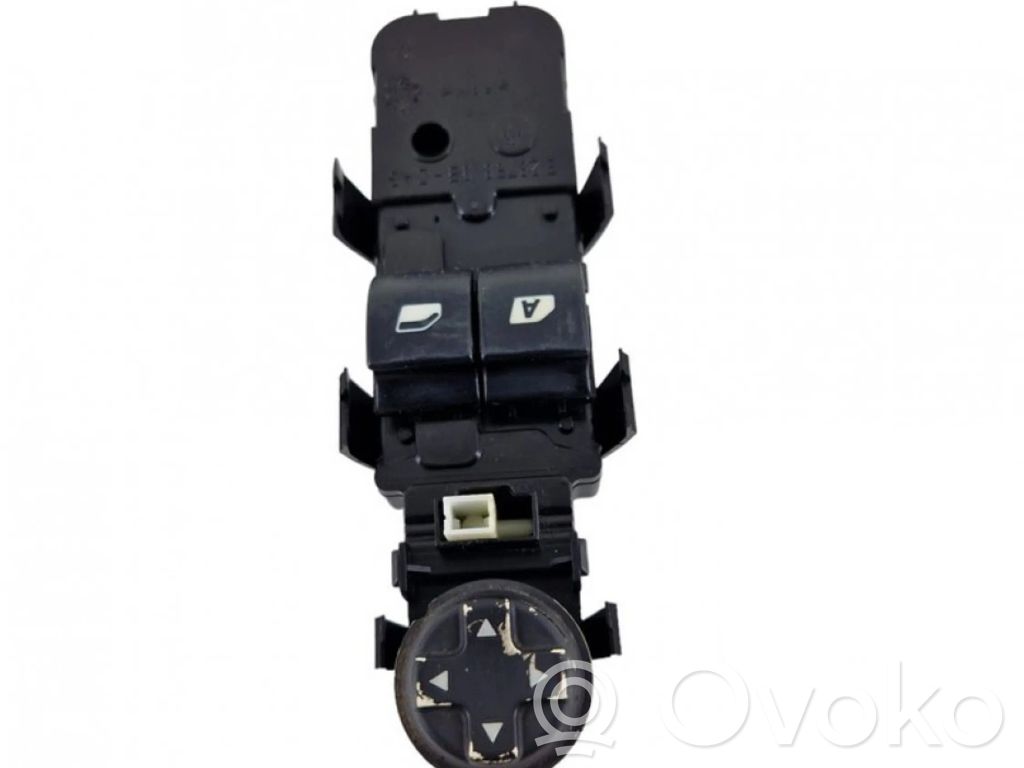 Peugeot 207 CC Electric window control switch 