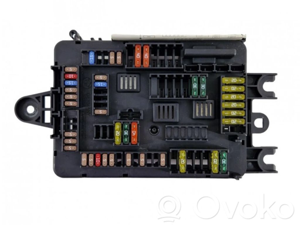 BMW 1 F20 F21 Sicherungskasten