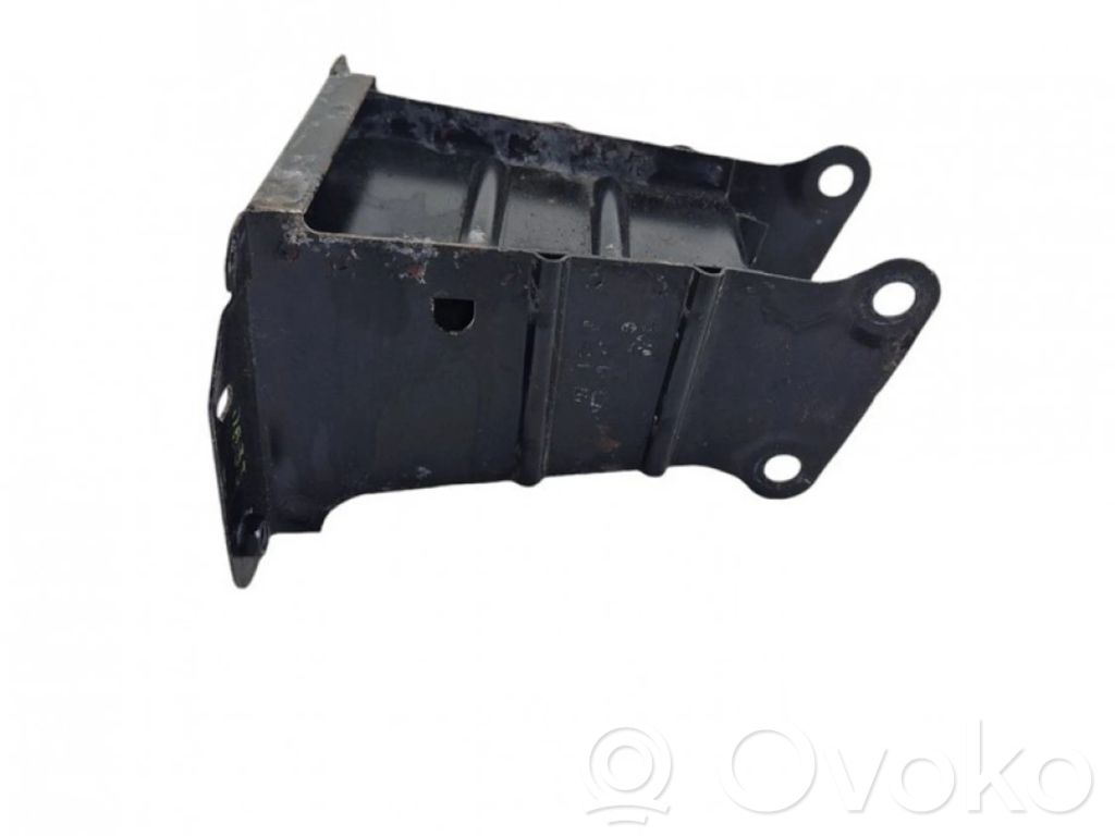 Mercedes-Benz B W245 Staffa di rinforzo montaggio del paraurti posteriore 