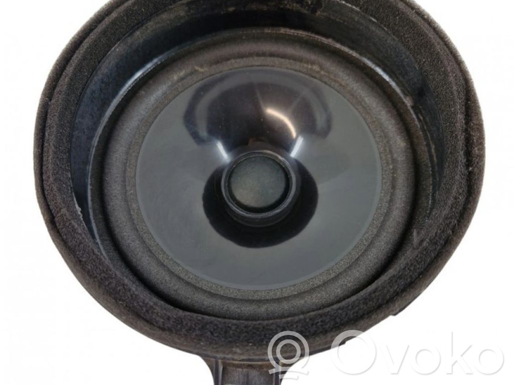 Altavoz de la puerta trasera   86301SC140