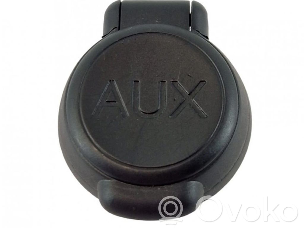 AUX-Anschluss   96647952XT