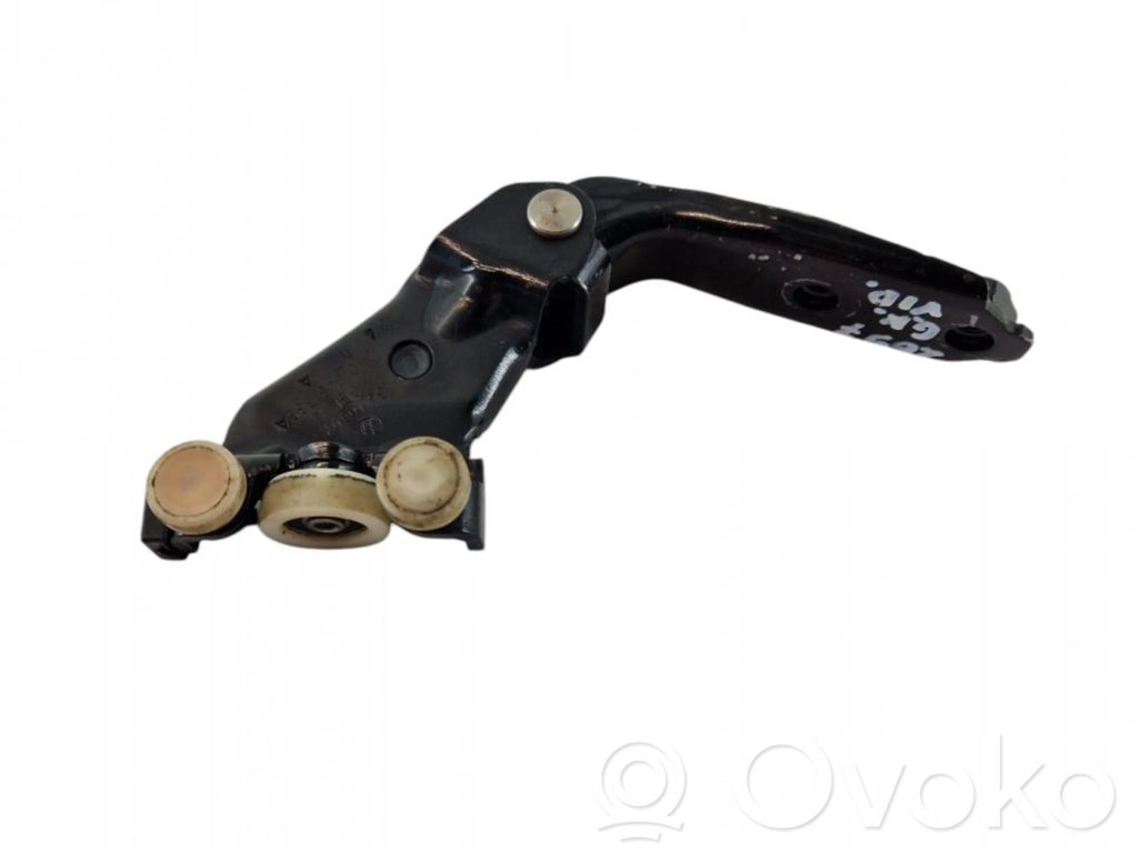 Sliding door upper roller guide/hinge   2K0843335A
